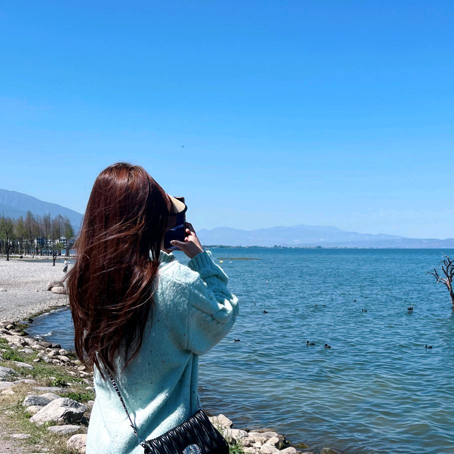 教游泳的谢老师