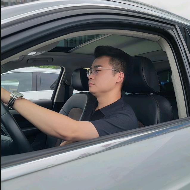 尚品二手车【张正】