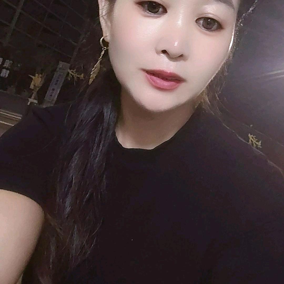 爱笑的傻丫头