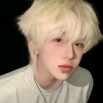 小👻