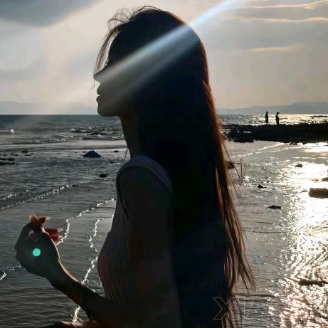 娜娜（轻奢女装）