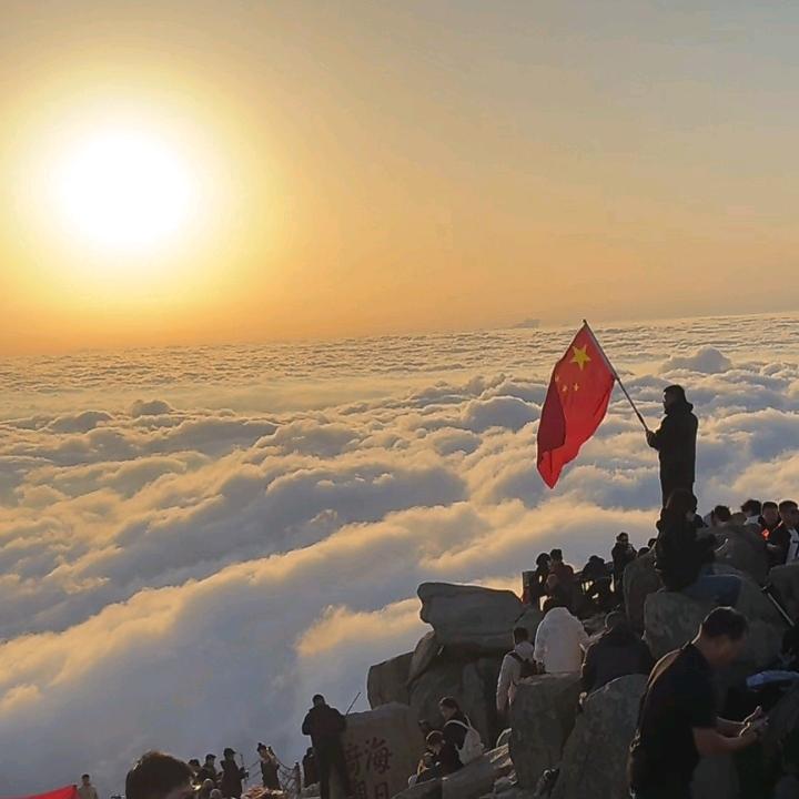 小土豆服饰