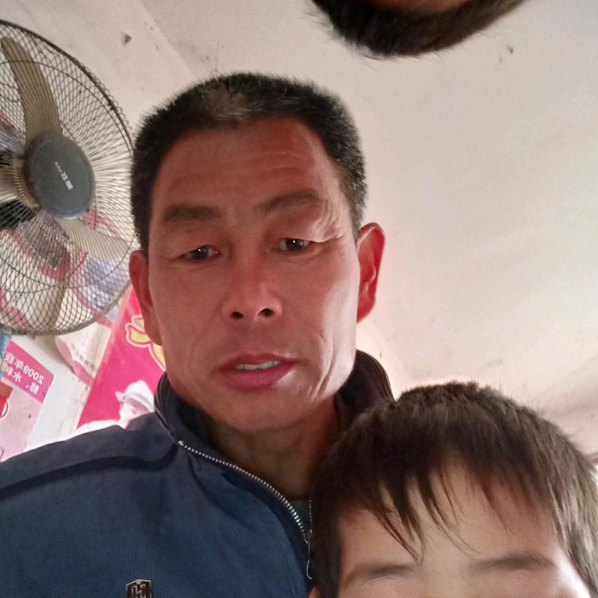 真诚做人做事。