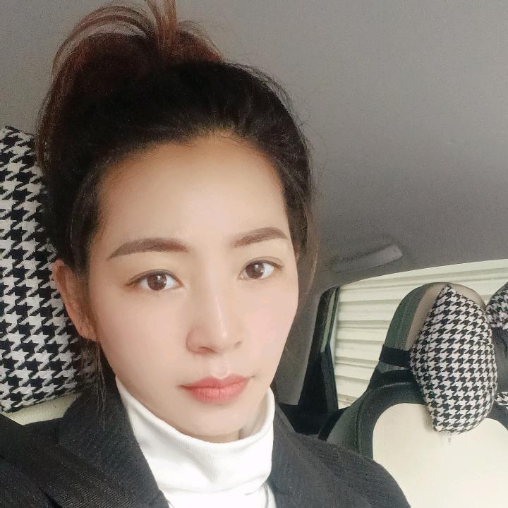 文山时尚女包马姐