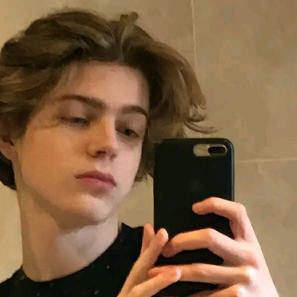 𝓓𝓮𝓶𝓸𝓷𝓼⚚