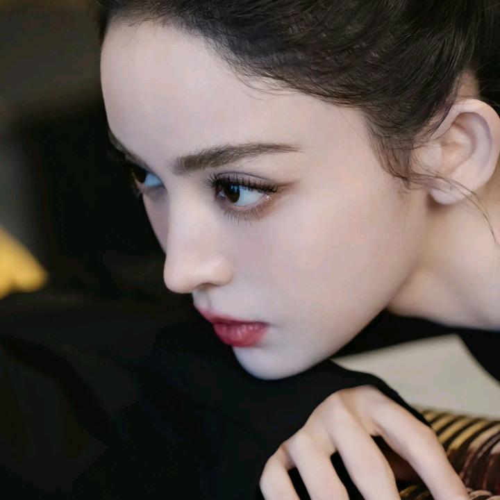 月亮不睡我不睡