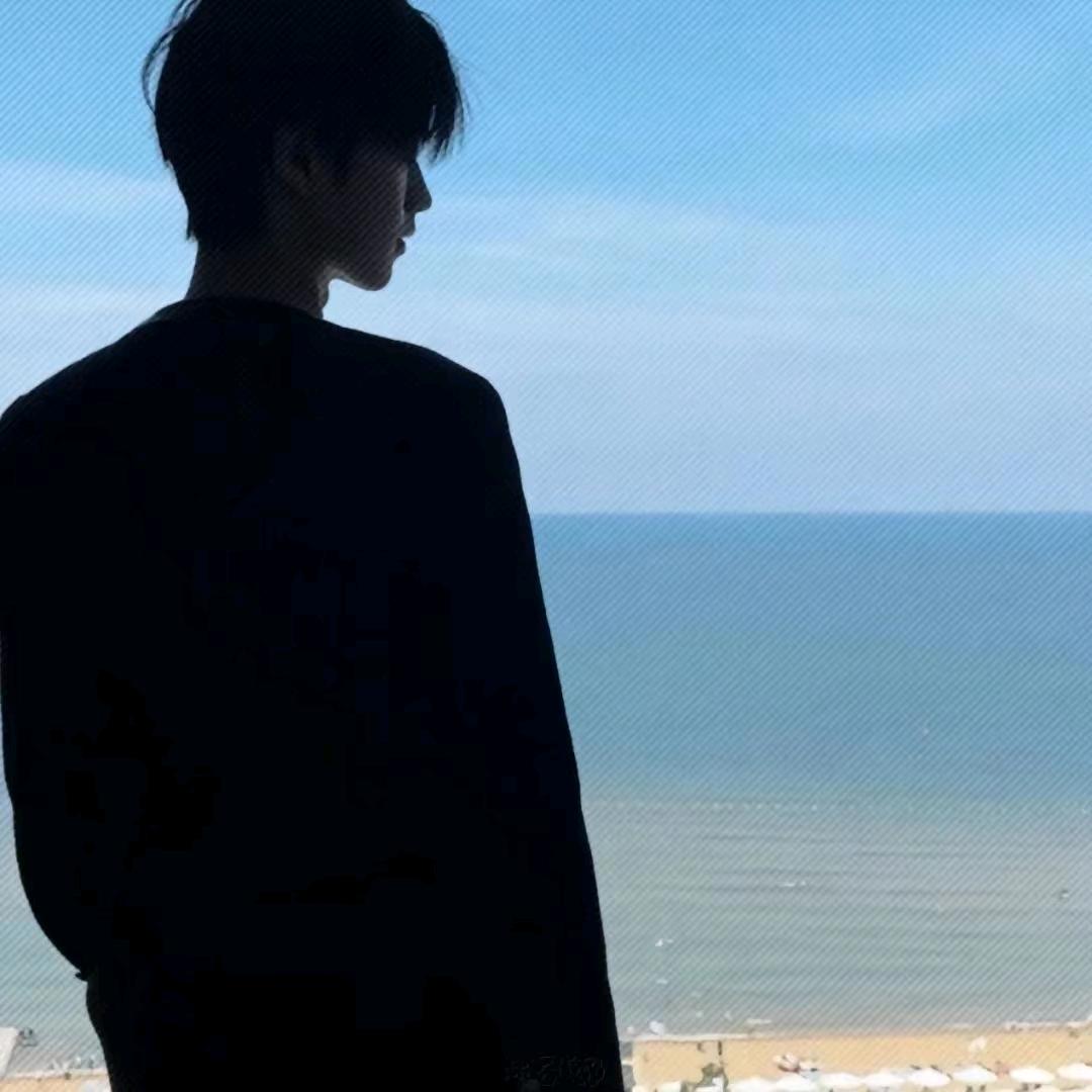 爱喝茉莉花茶💫