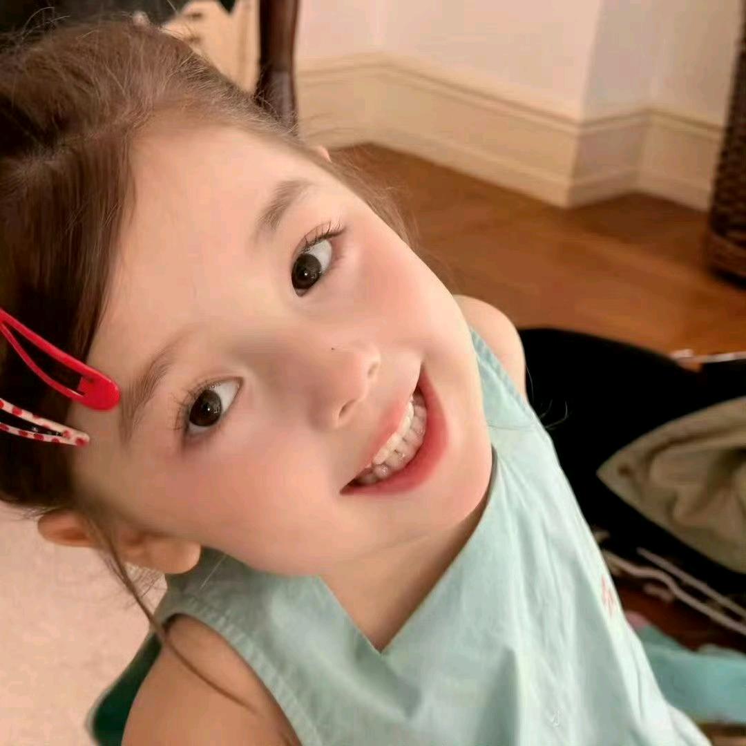 圆圆的脸^