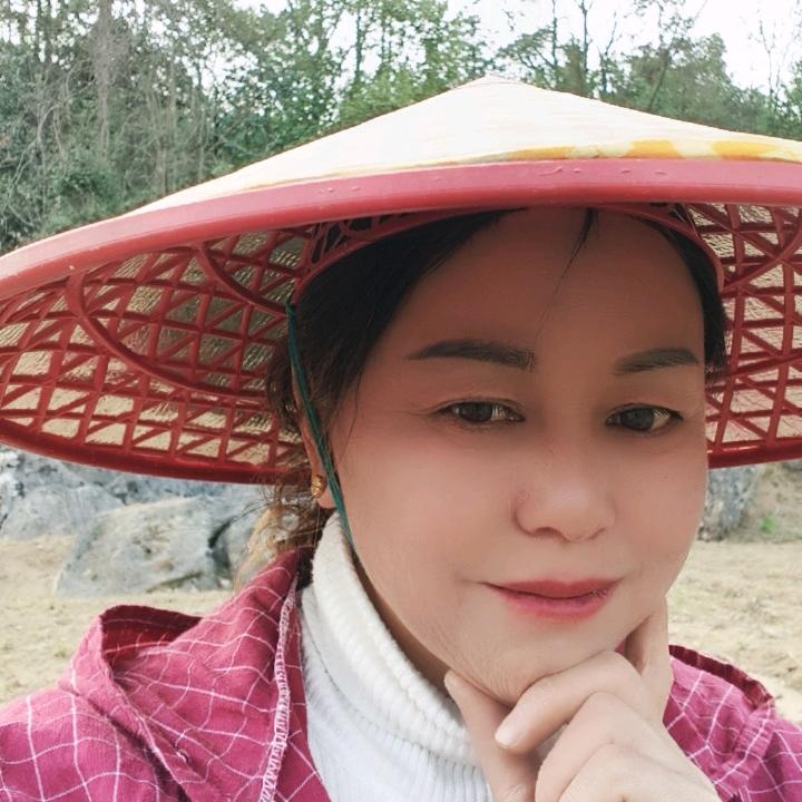 慈利翠姐《橱窗》[农村生活]