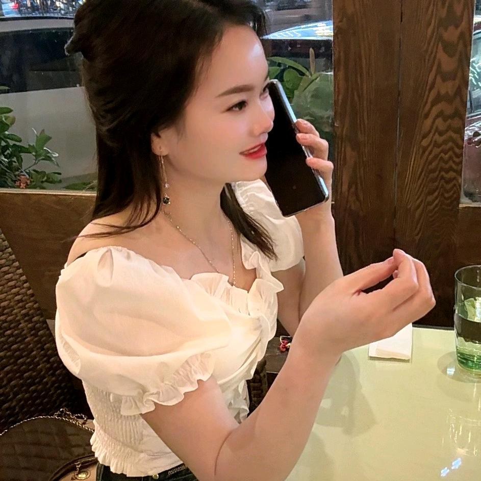 三妹，正宗酸辣粉