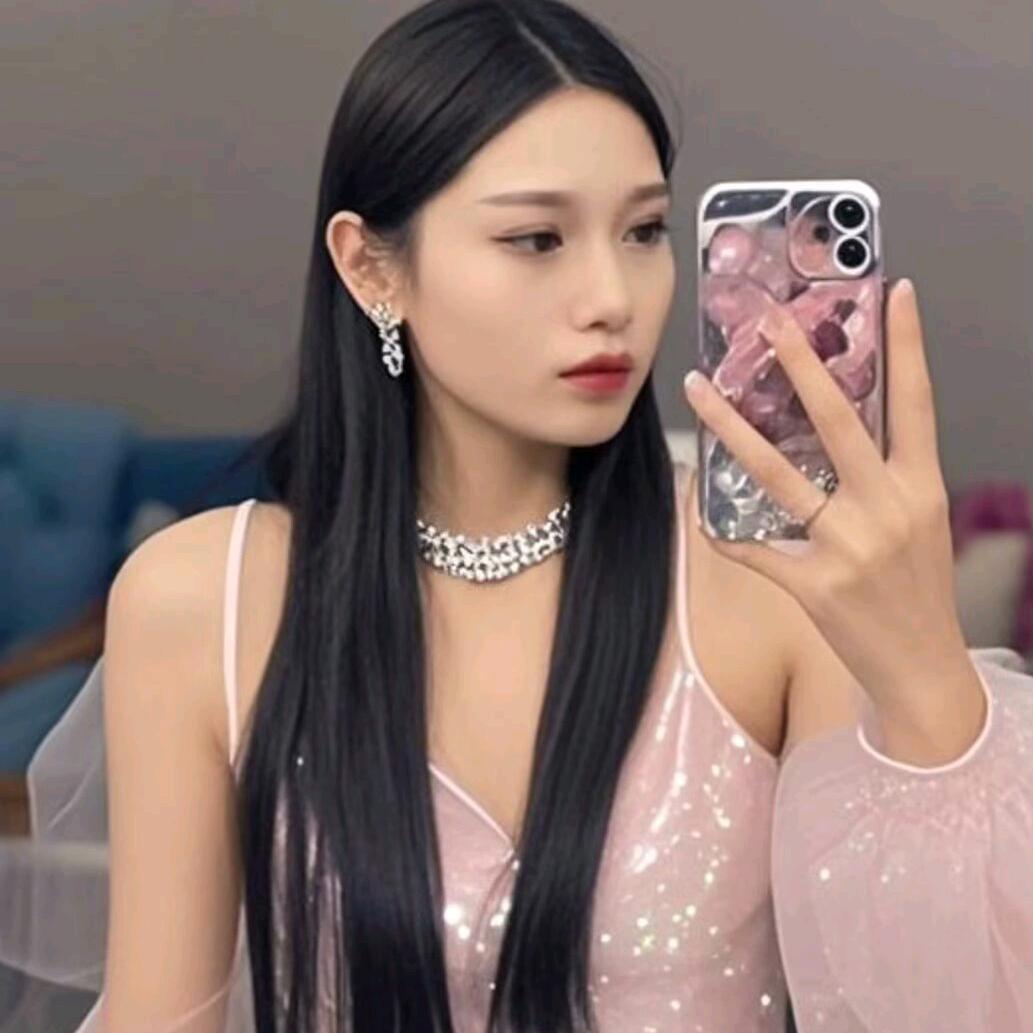 小何同学
