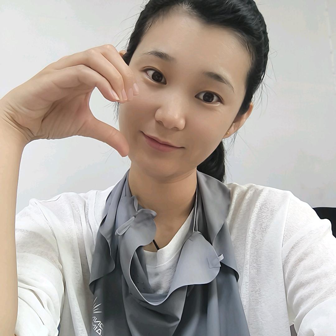 徐小慧吖