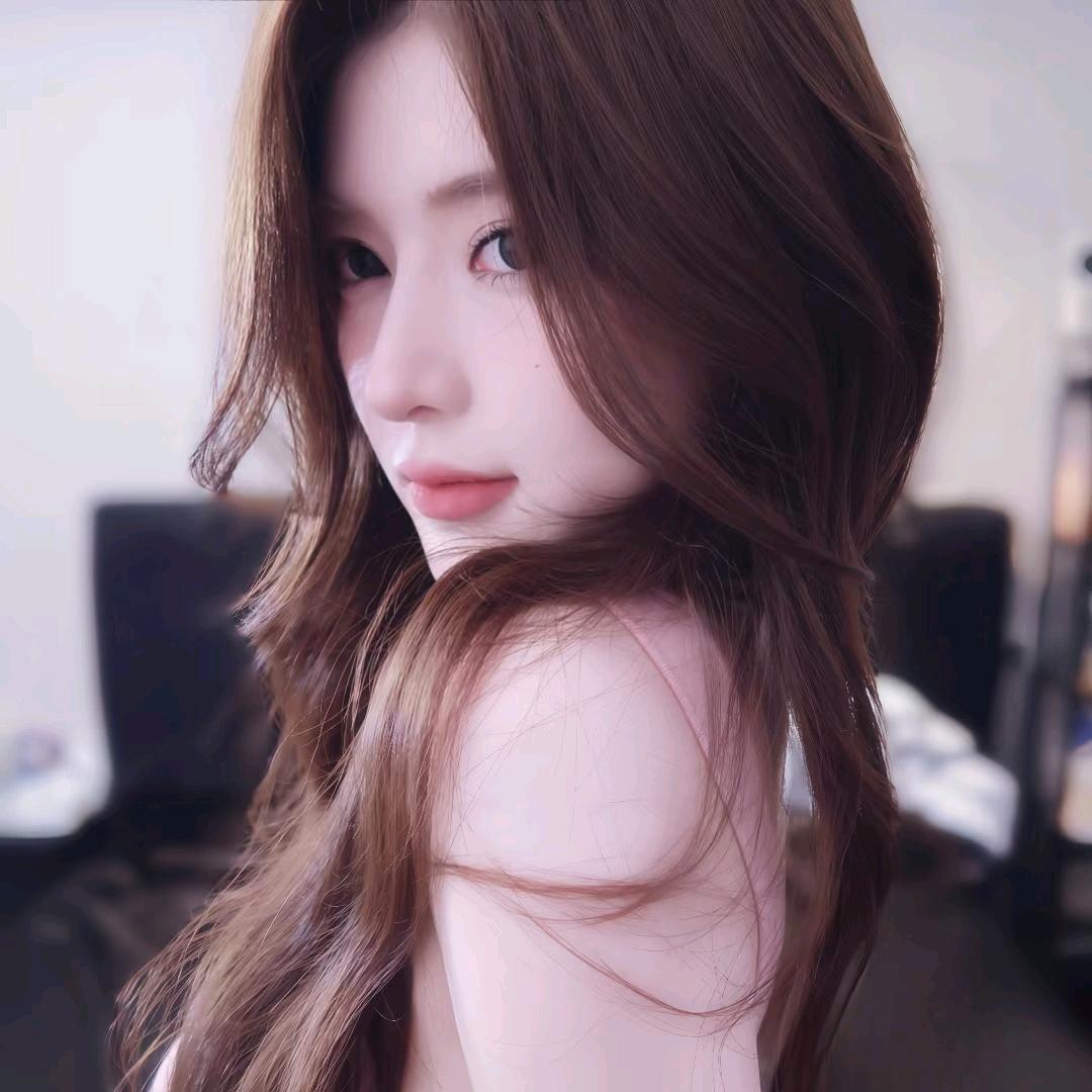 颖子.