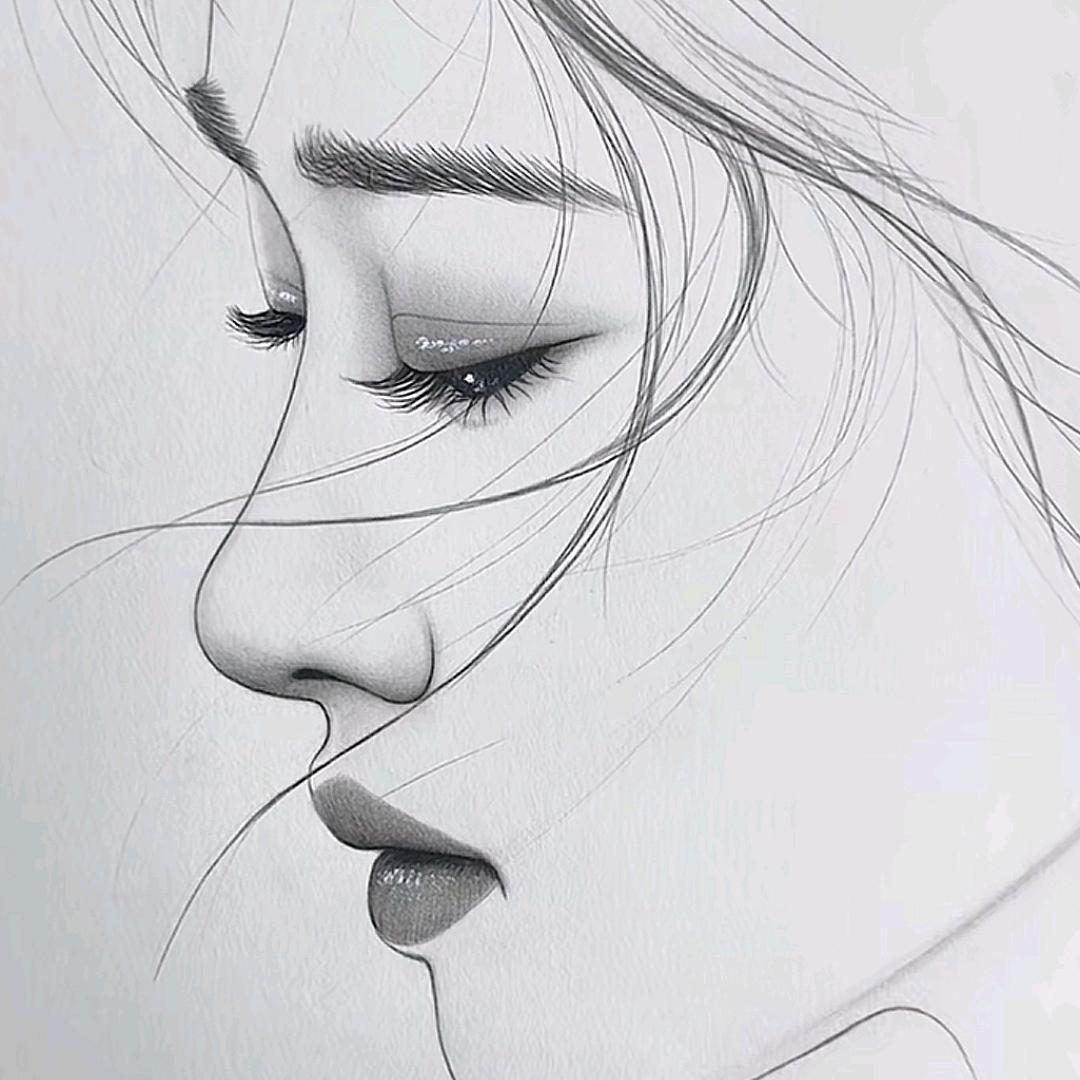 卖螺蛳粉的小口妮