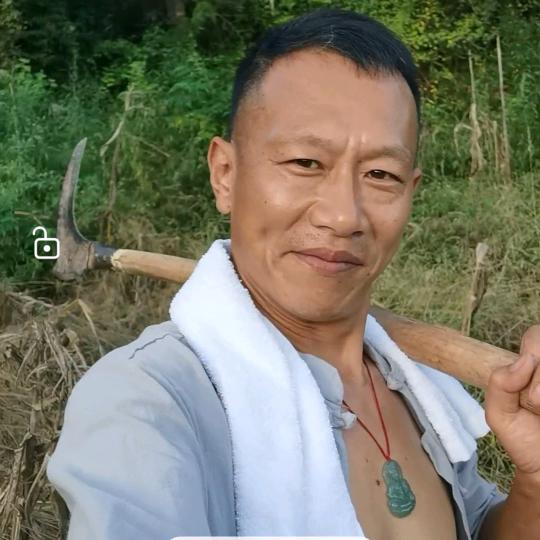 那一片山（老村长）
