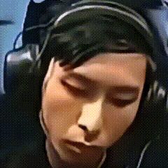 脸上没有笑容头像