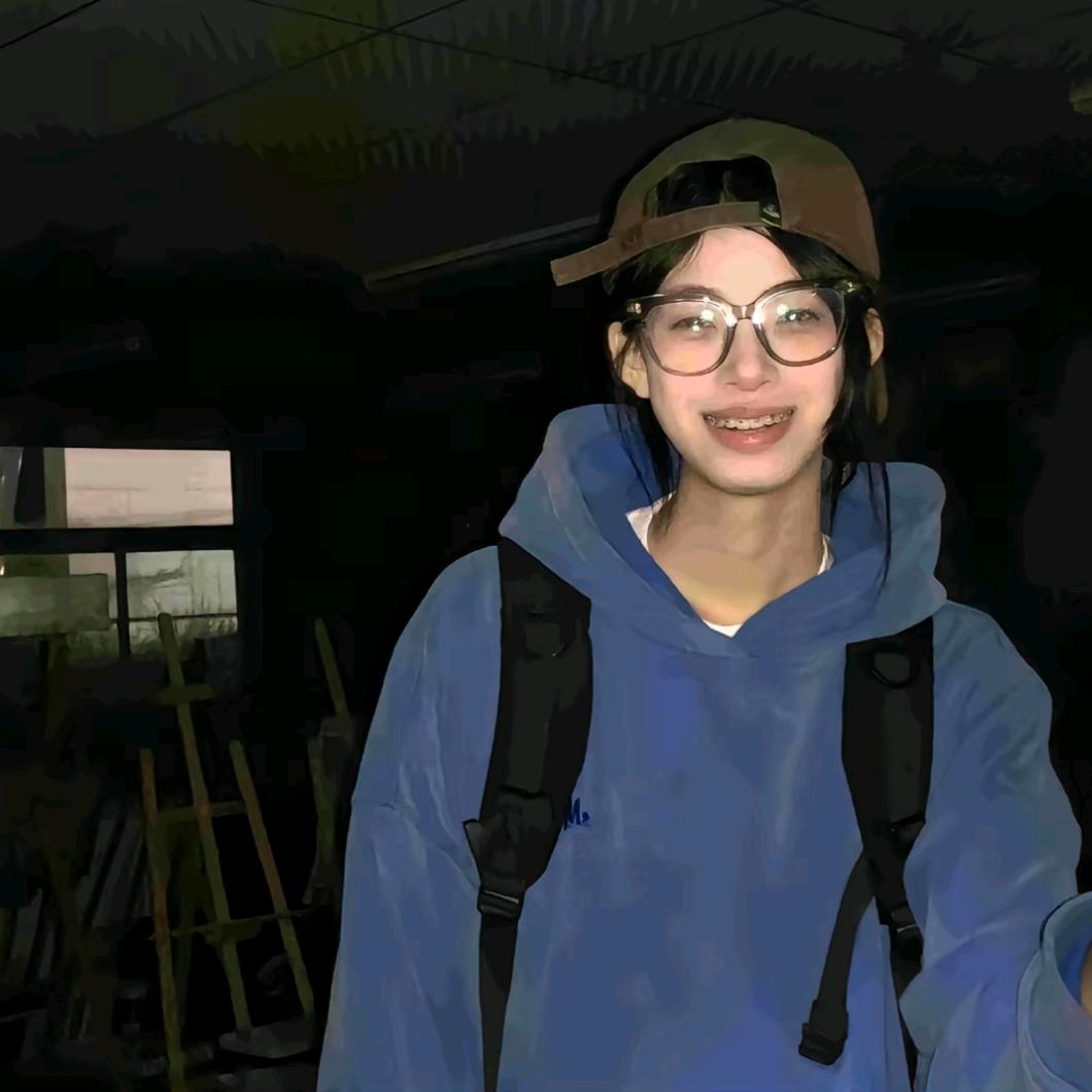 沫颜寒🍧.美白