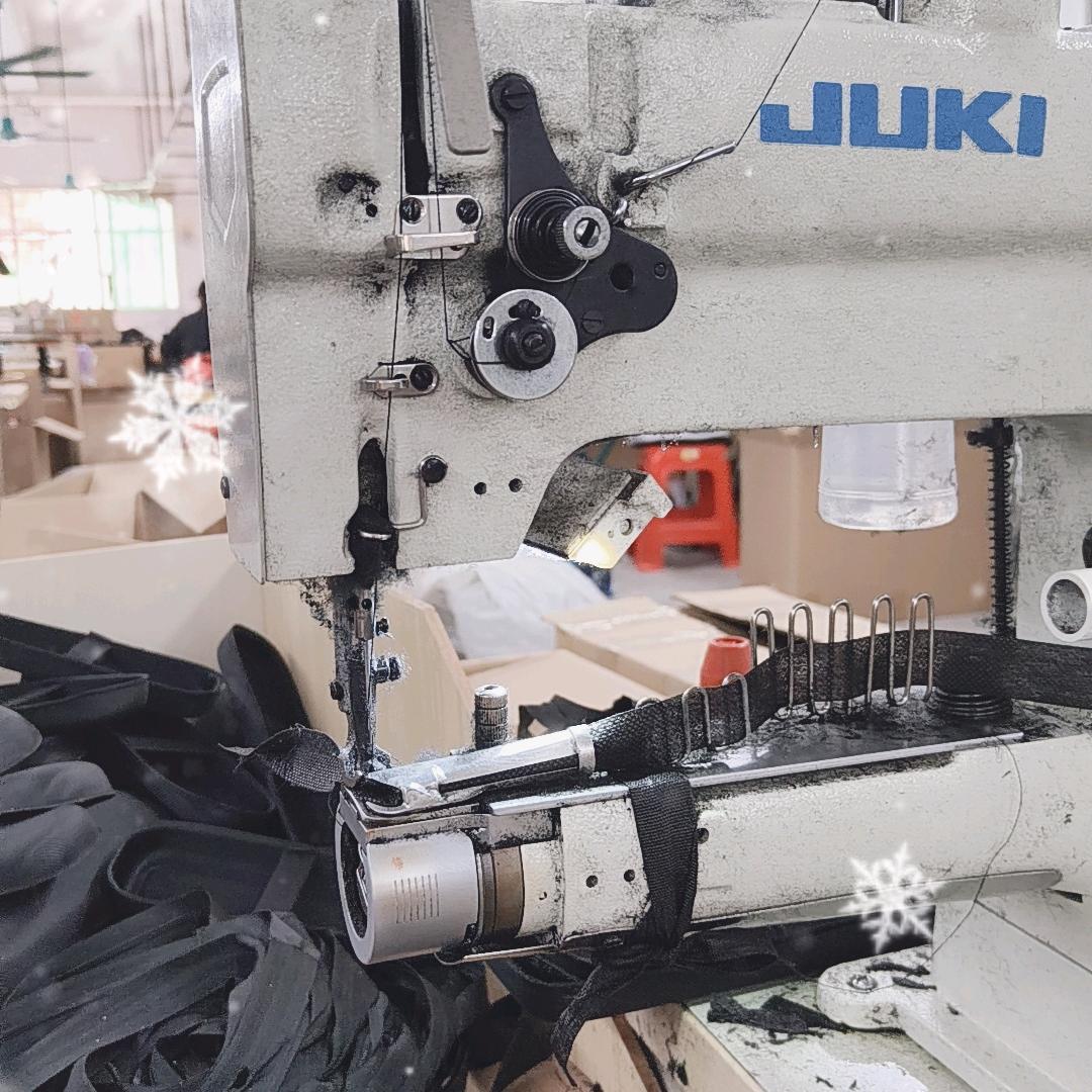 简单，，，，，，