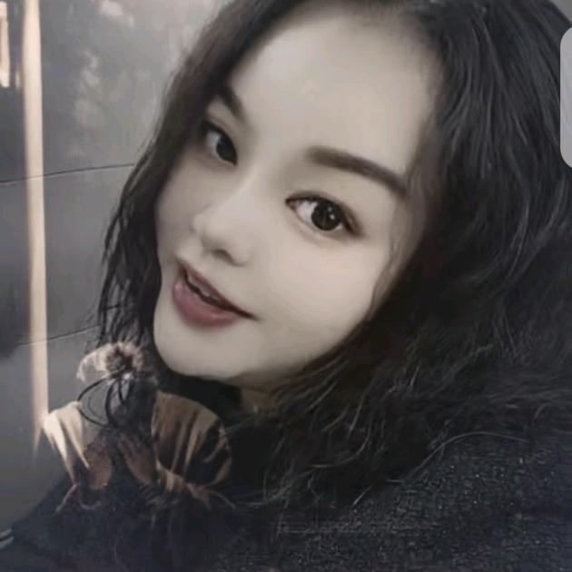 小燕姐  平昌 家具（富龙皇冠实木家具）