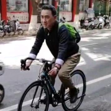 迈克