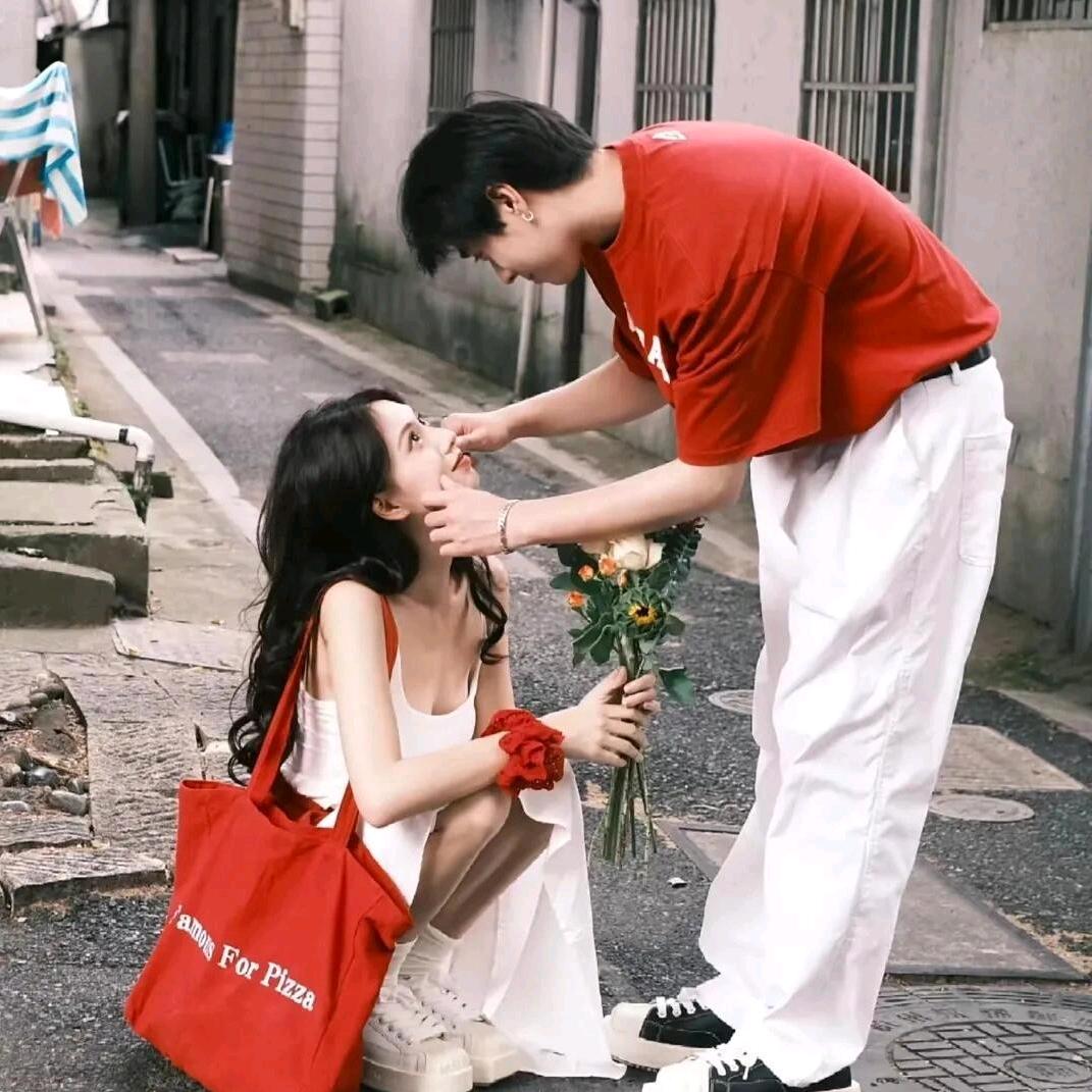 白了桃桃