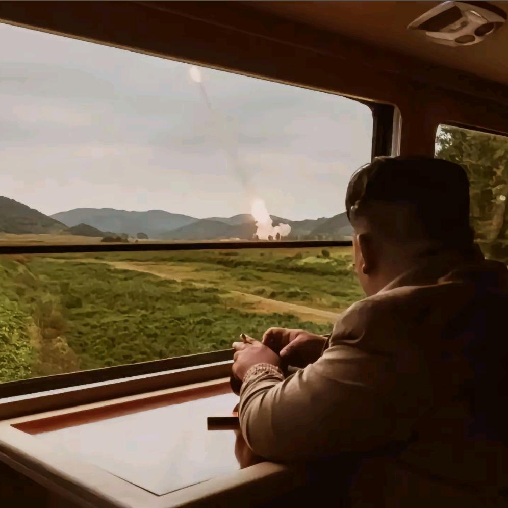 龙卷风摧毁停车场