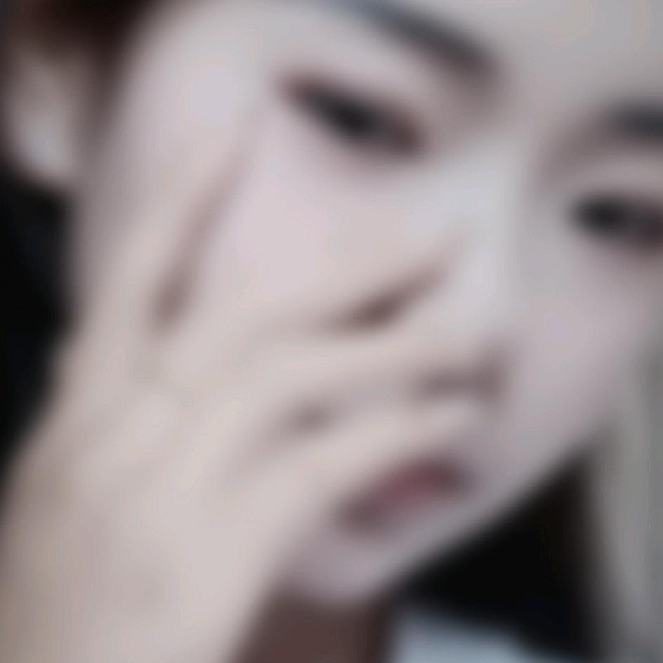 荞荞的棒棒糖🍭