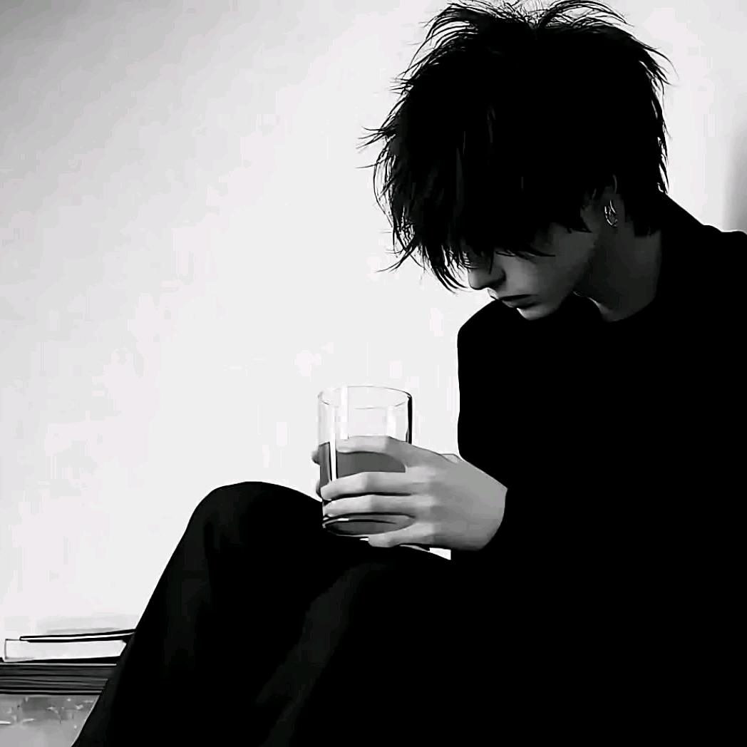 @阿龙.
