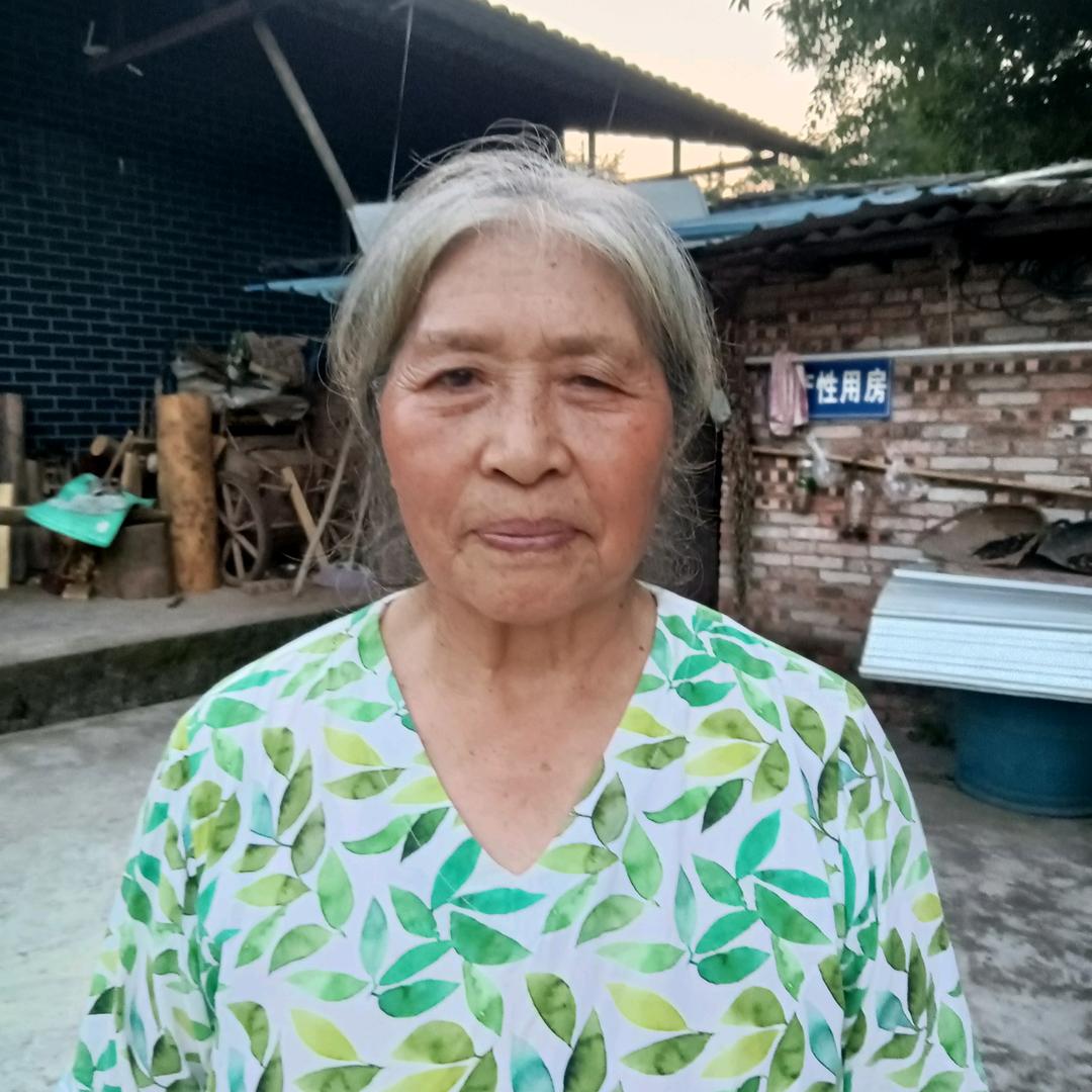 罗大姐，来自云南昭通一个普普通通的农村