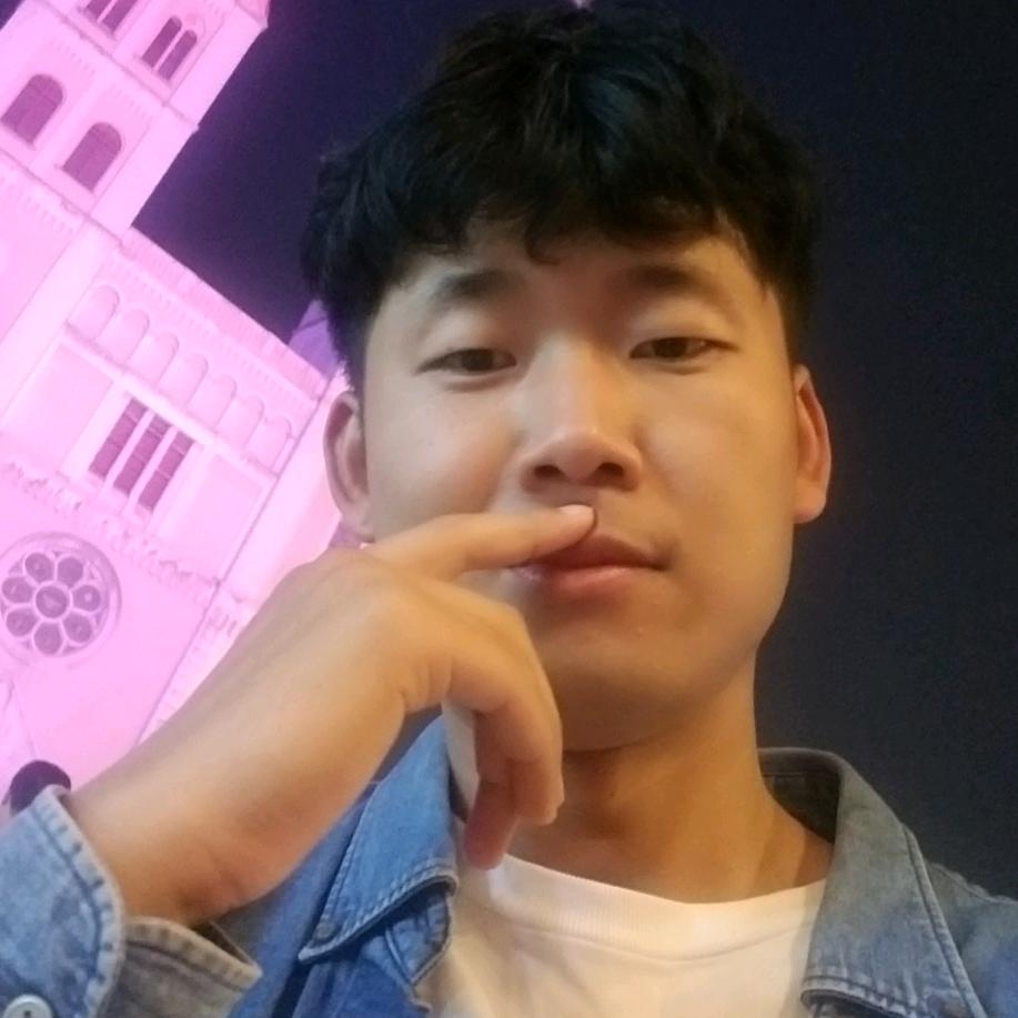 宝鸡吾悦广场闪闪珠宝实体店一小刚