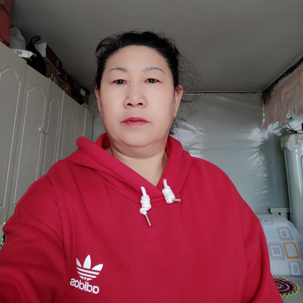 腊雪寒梅