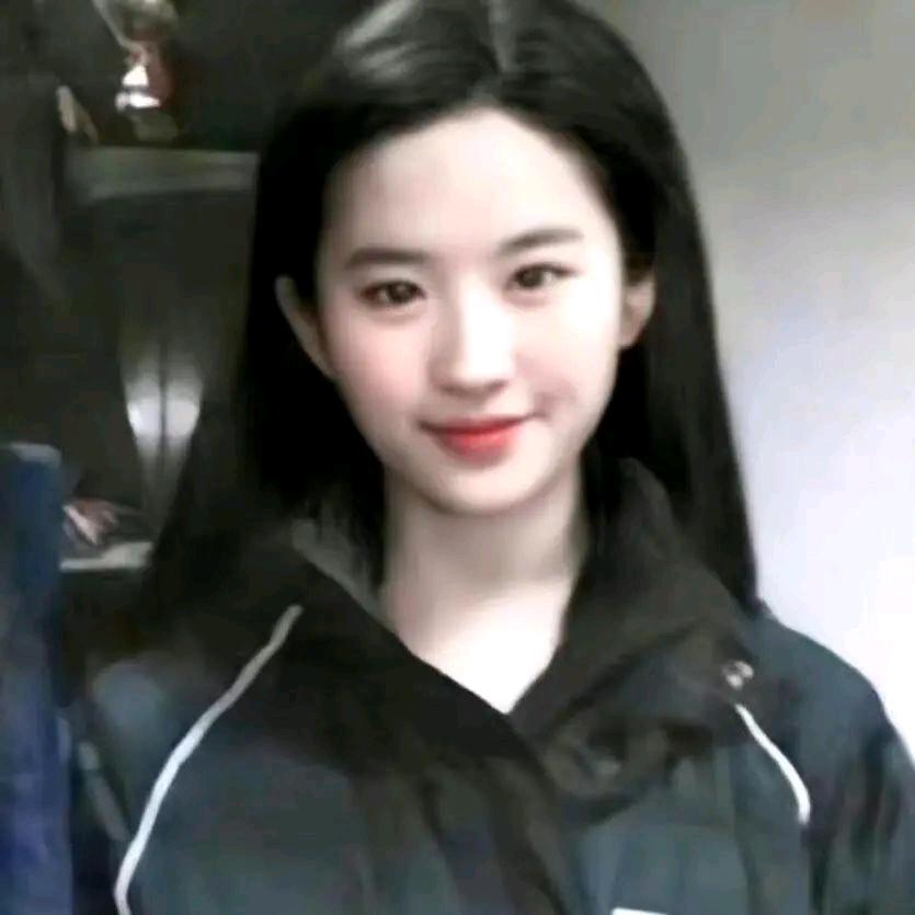 比奇堡名媛🍔/.