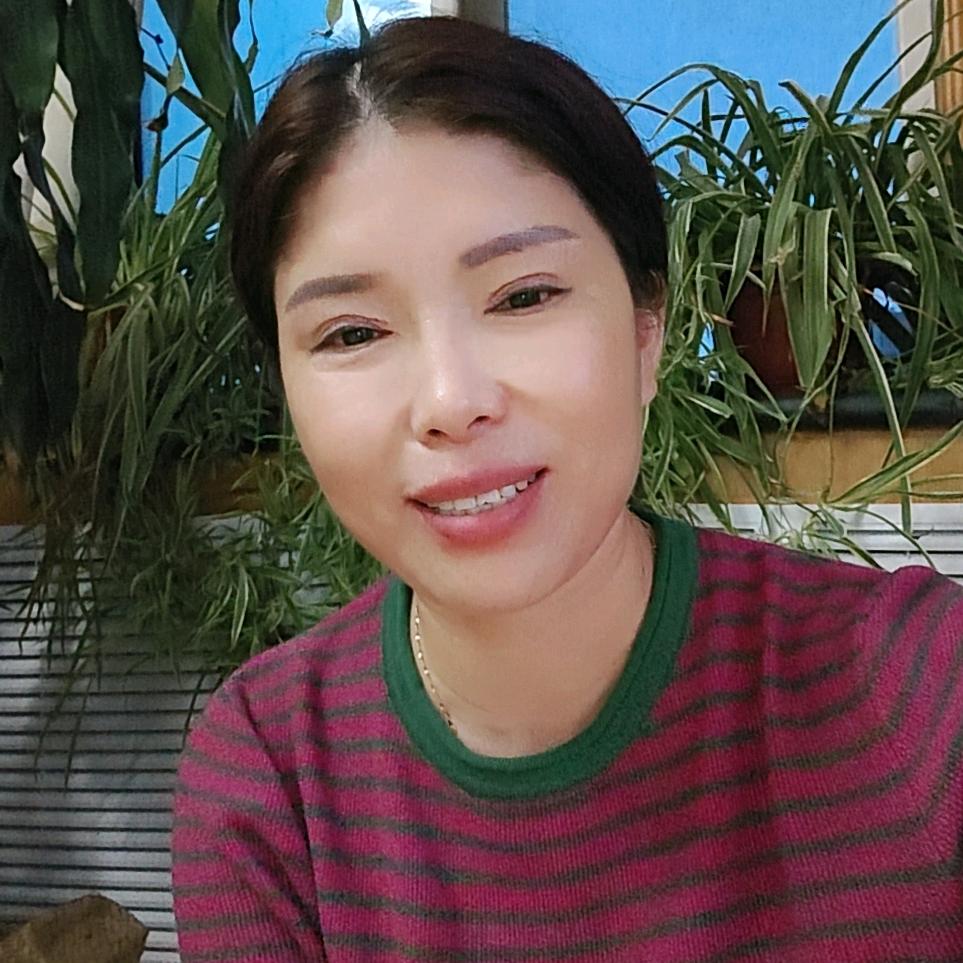 常常保姆（三个孩子的单亲妈妈）