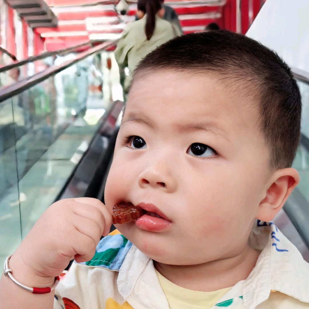 小团子👶🏻( ͡°ᴥ ͡° ʋ)