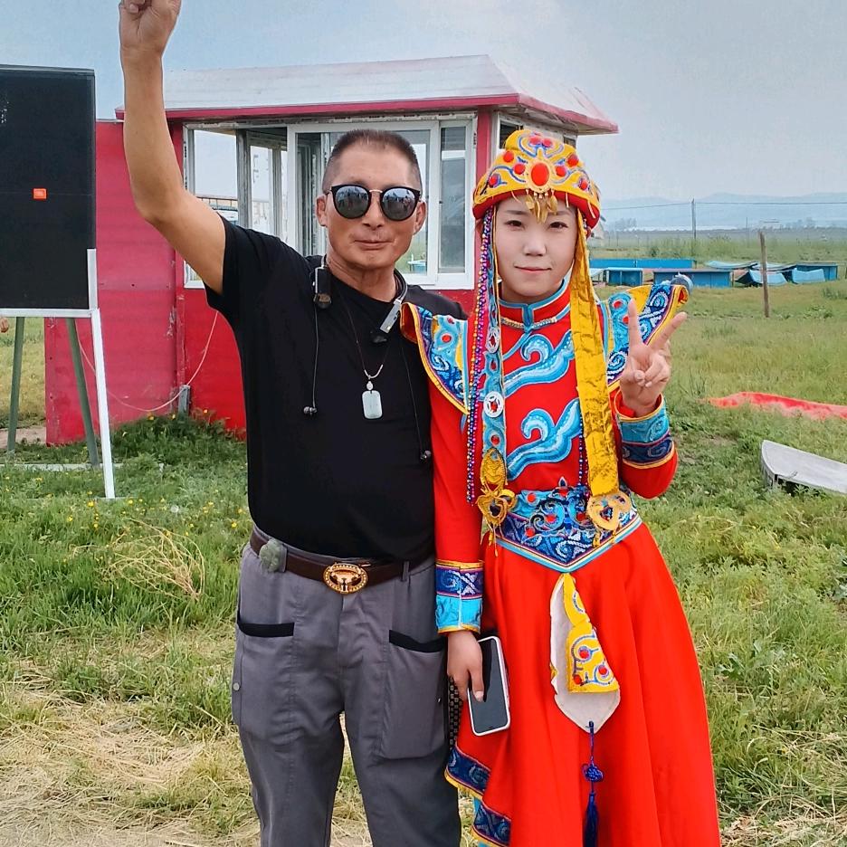 我亲老公来了