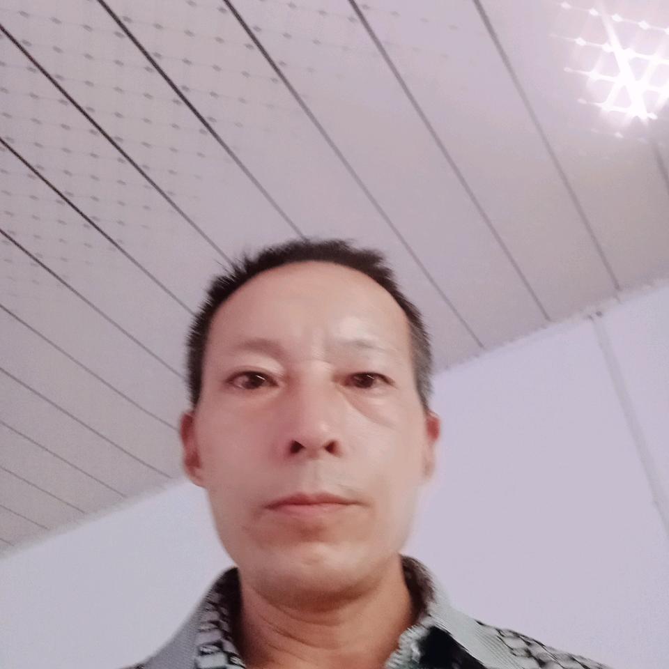 刘华成