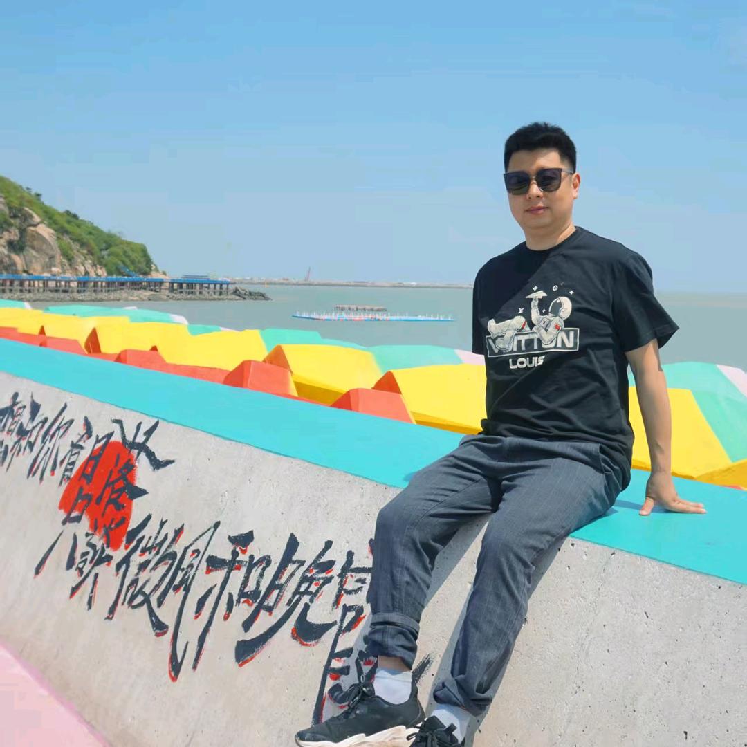 沙宣造型，美甲，纹绣