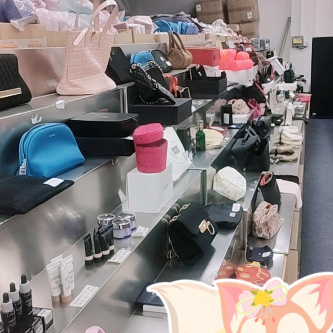 复丽可美妆专营店