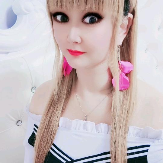 小霞