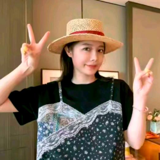 周明星⭐（爆款穿搭）