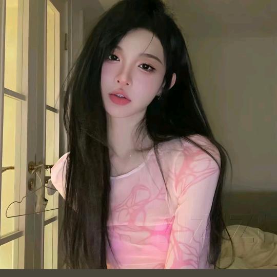 潮玩宇宙小强
