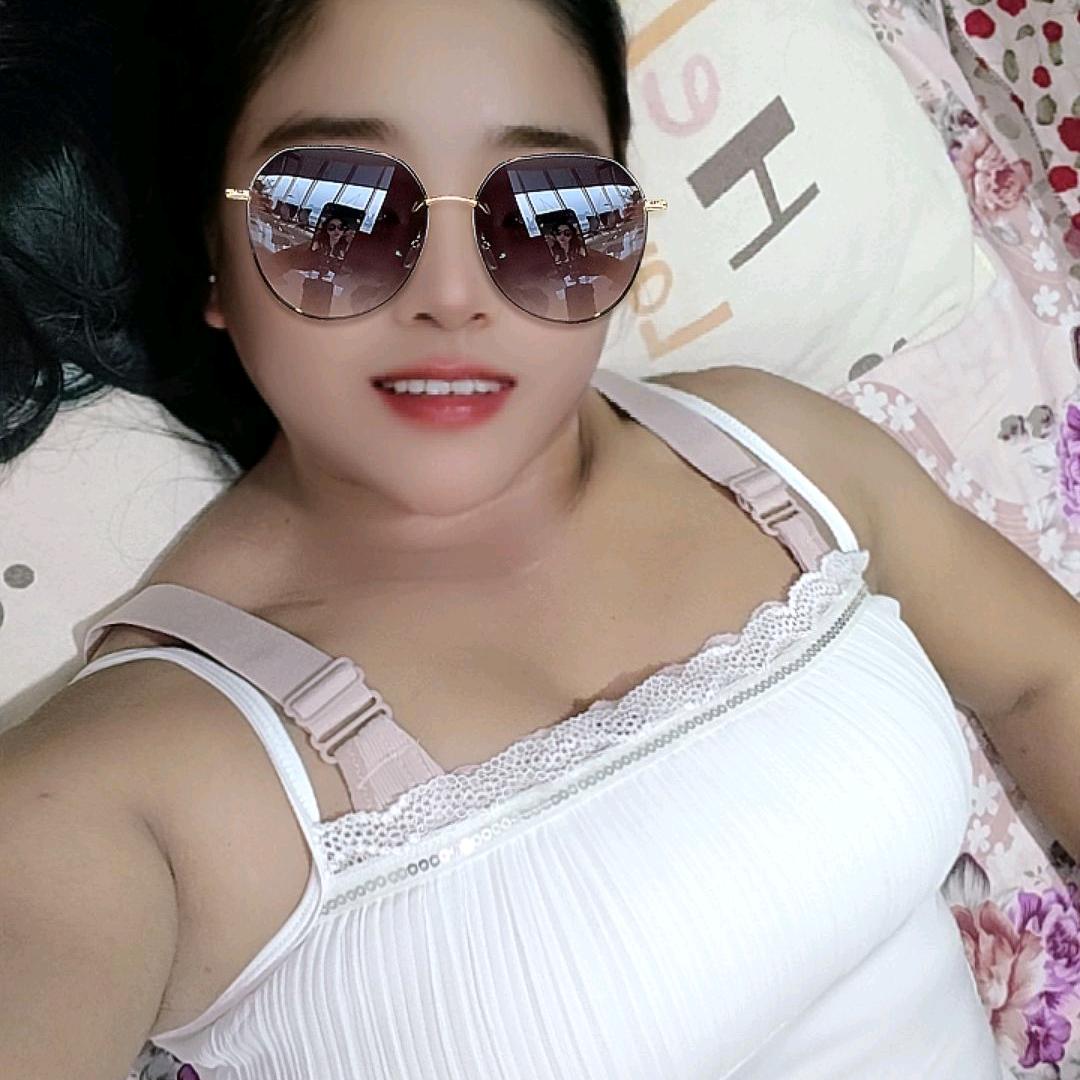 黑妹。