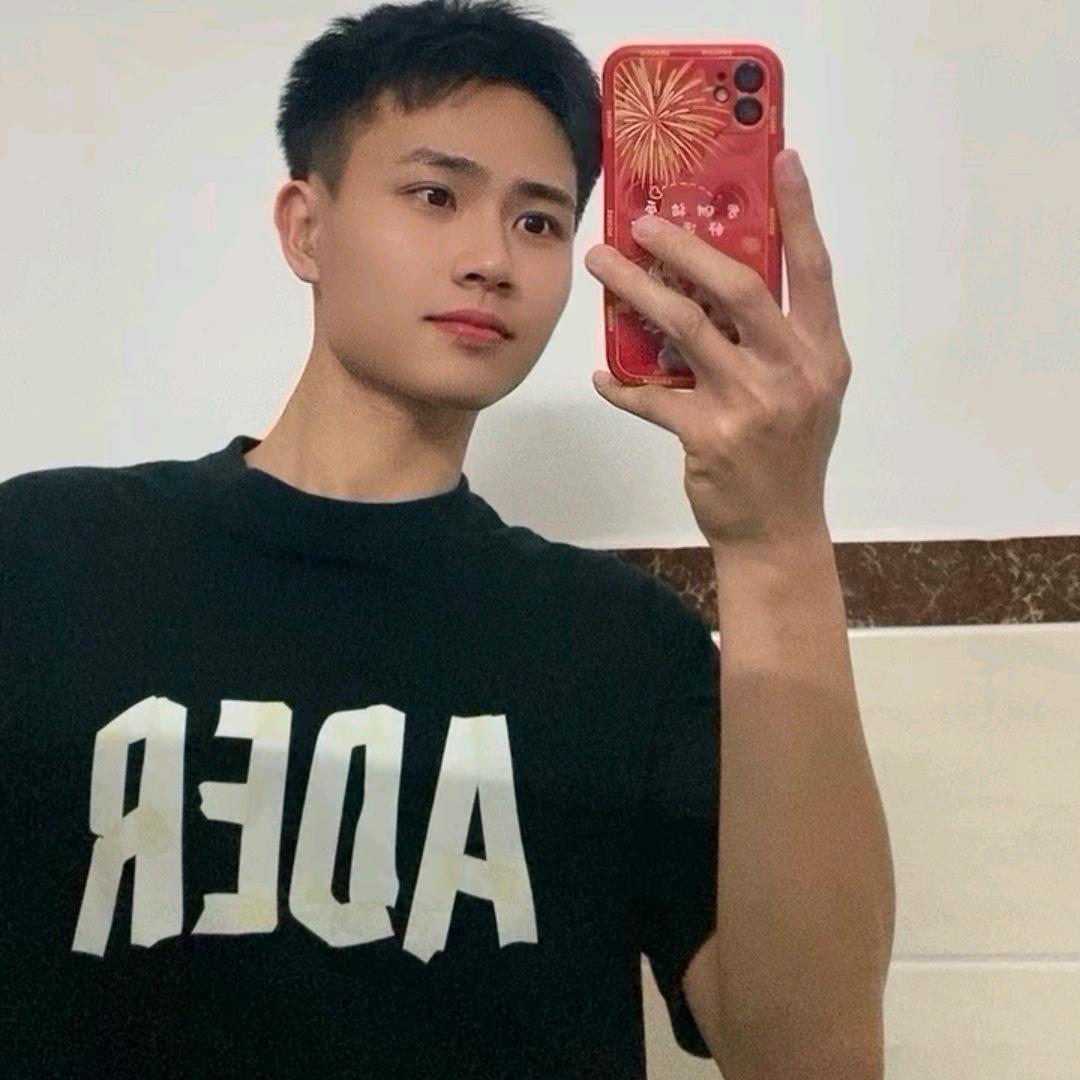 🌴帅不起就称王🐯