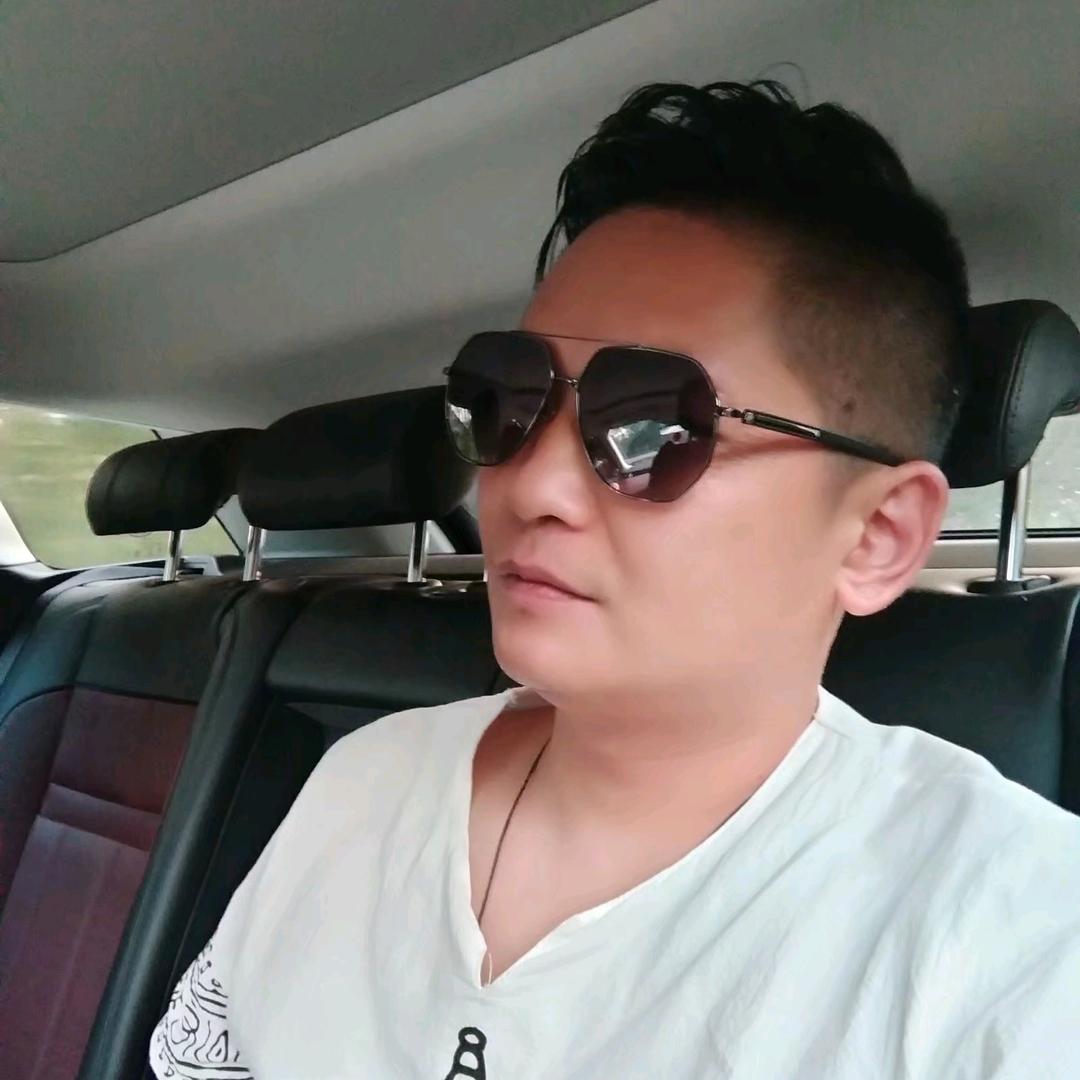 嚴公子
