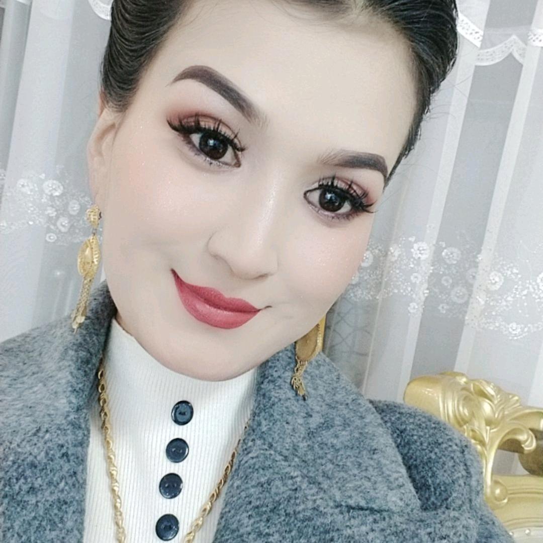 如菲娜 ❤👨‍👩‍👧‍👦