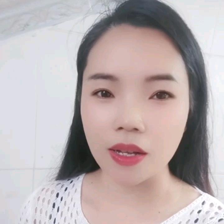 王美小个子穿搭《商品橱窗已开……》