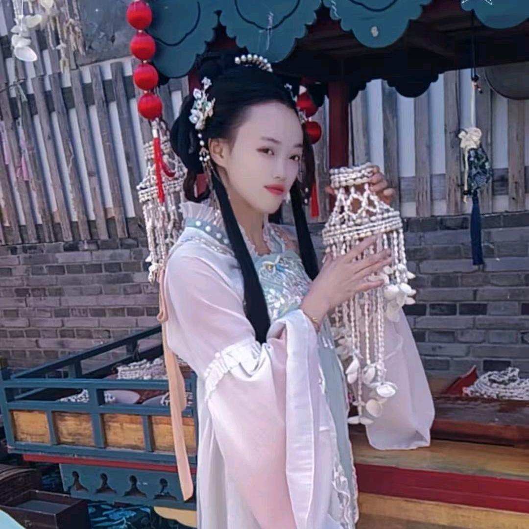小燕子小姐姐