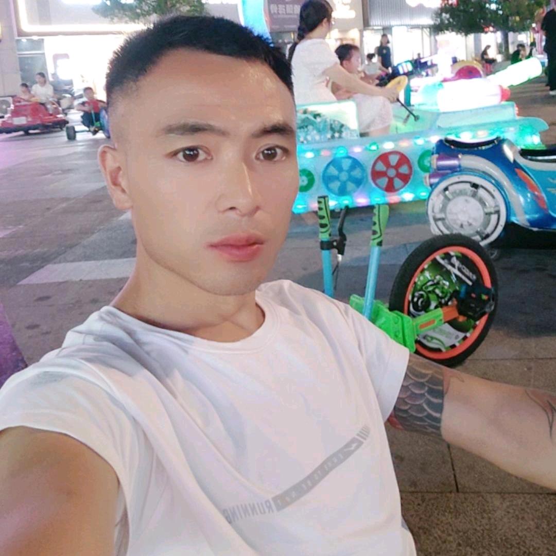 阿龙，，，