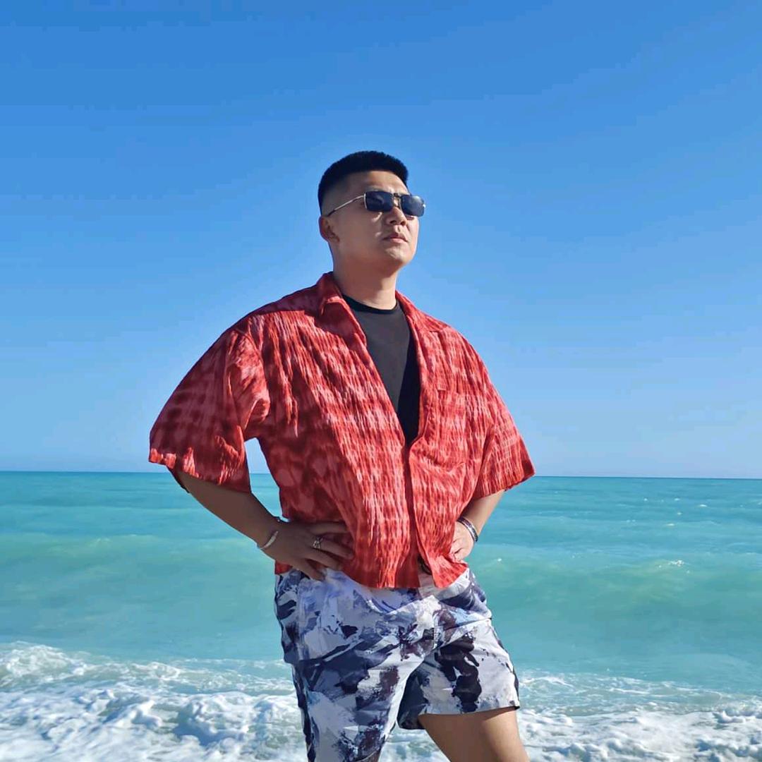 不做大哥很多年