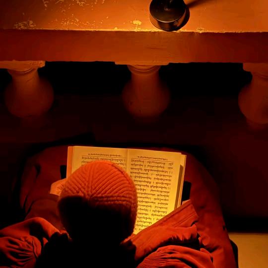 ཧཱོུཾ🌗བྷྱོཿ